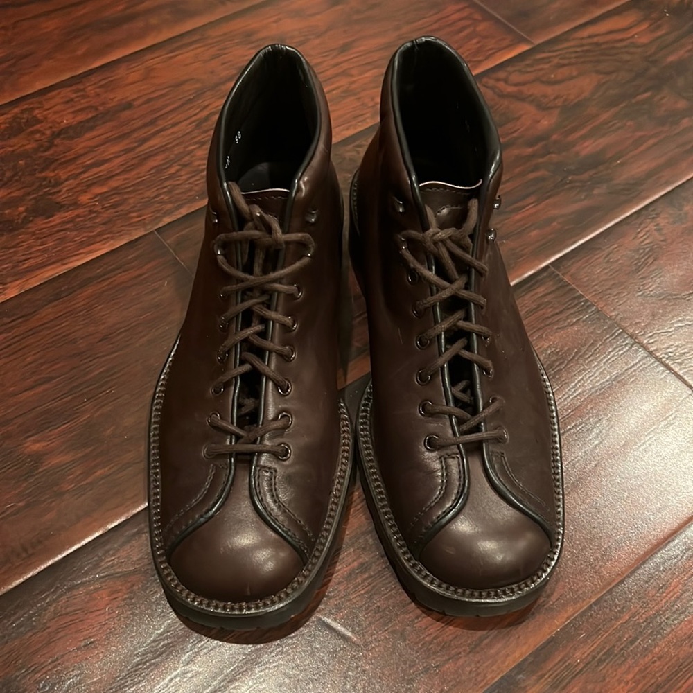Barneys New York chocolate leather ankle boots 38